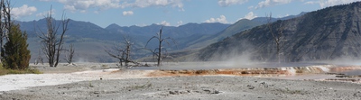 diaporamas/2010-07-19-MammothHotSprings/Panorama1V1.jpg